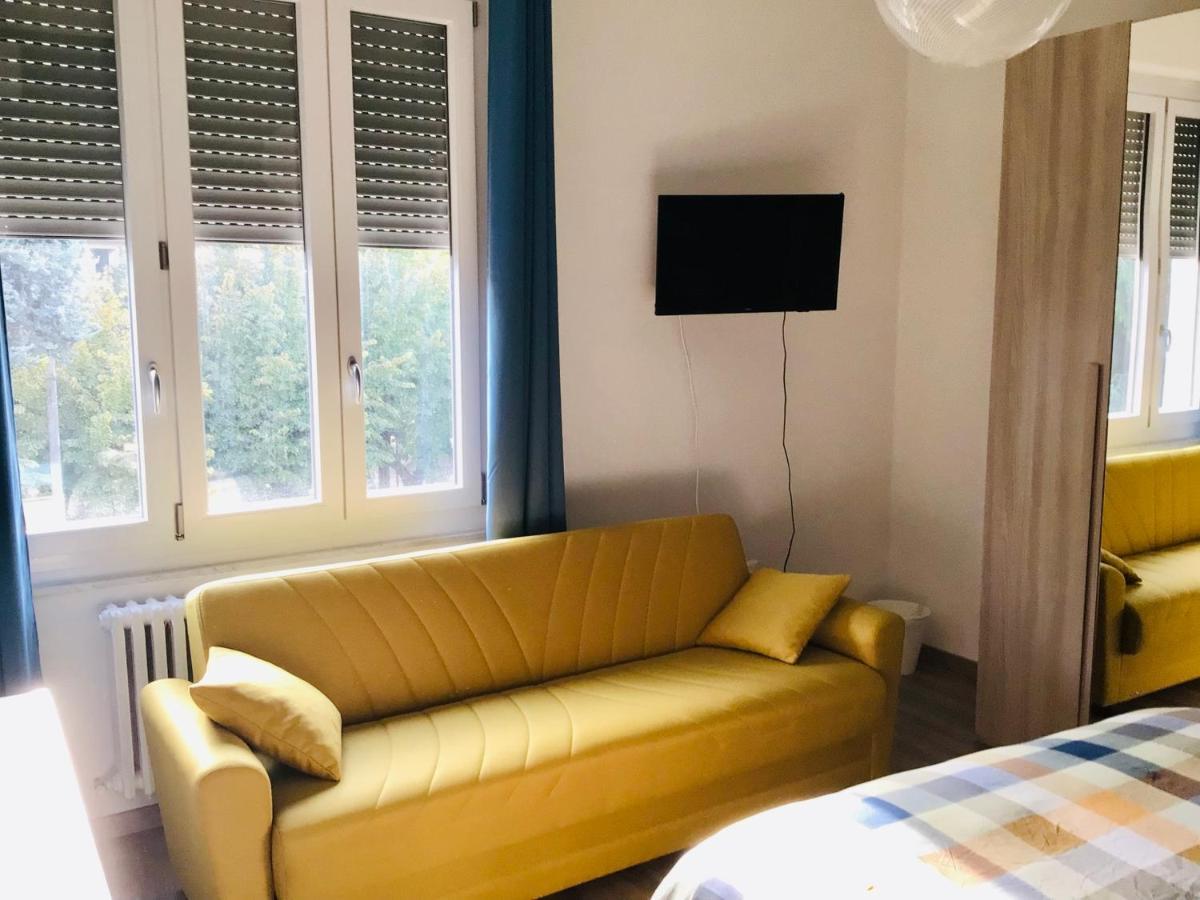 B&B Il Glicine Pescara Centro Bagian luar foto
