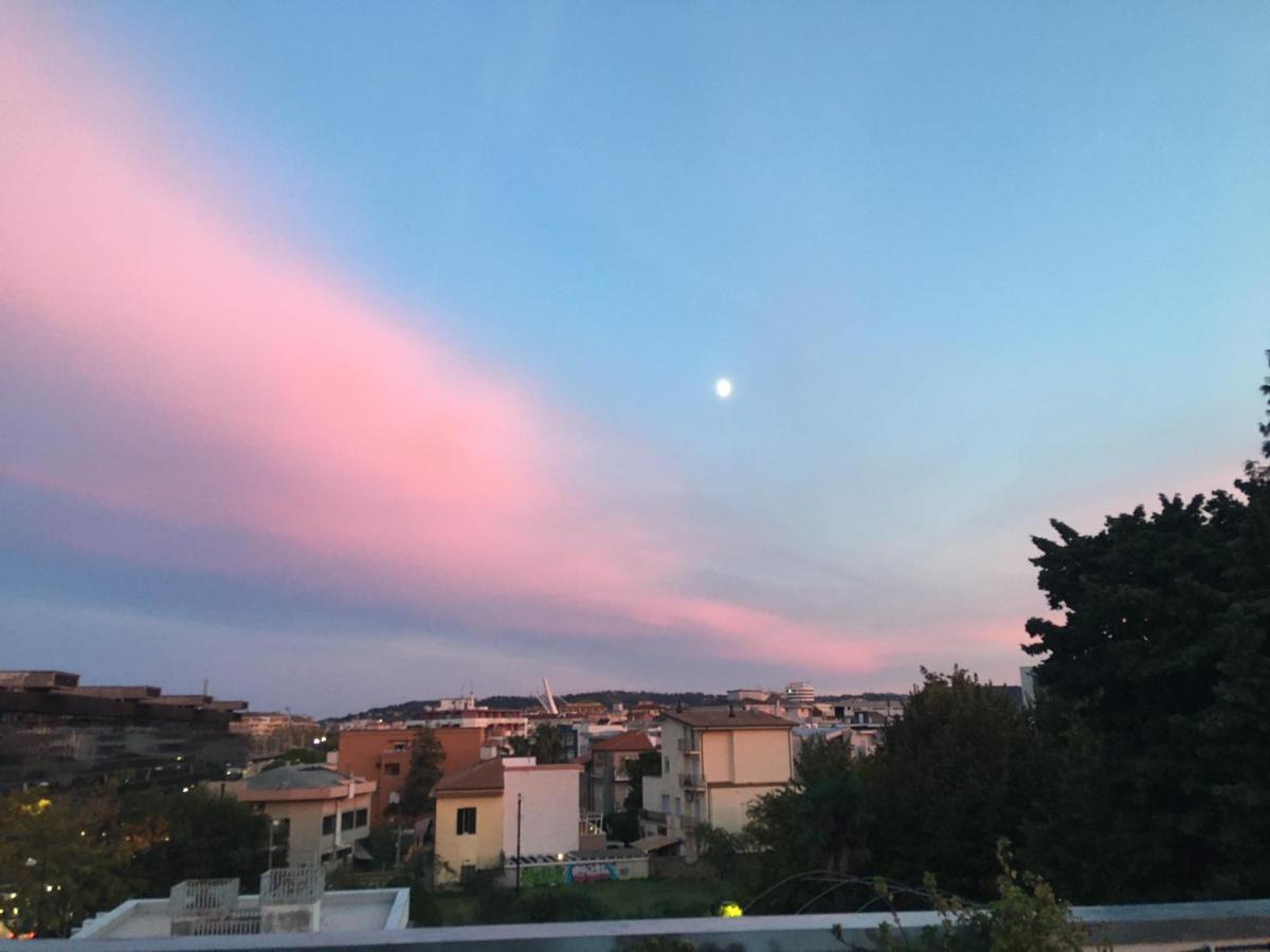B&B Il Glicine Pescara Centro Bagian luar foto
