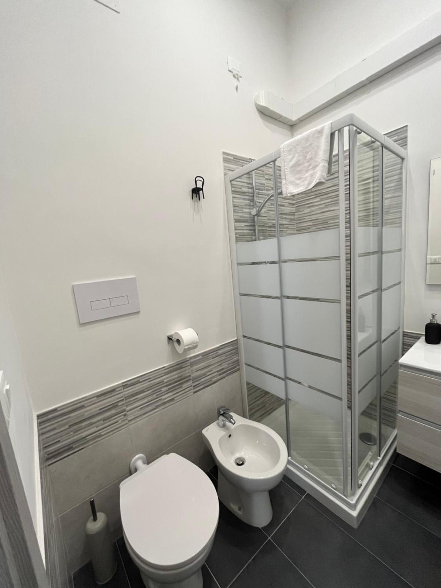 B&B Il Glicine Pescara Centro Bagian luar foto